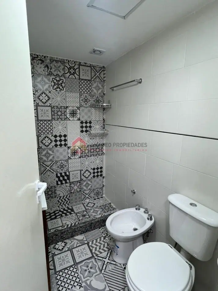 Impecable monoambiente full equipado y luminoso, a estrenar. Excelente ubicacion: Pedernera 279, Lom 5