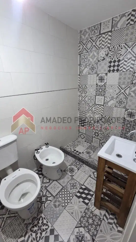 Moderno y luminoso monoamb a estrenar con patio propio en excelente ubicacion: Portela 275, Lomas de 2