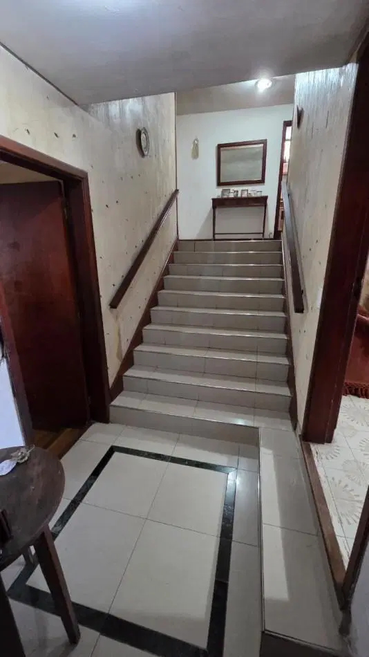 Gran casa 5 amb con parque, quincho y cochera amplia. Excelente ubicacion: Gral. Jose de San Martin 5