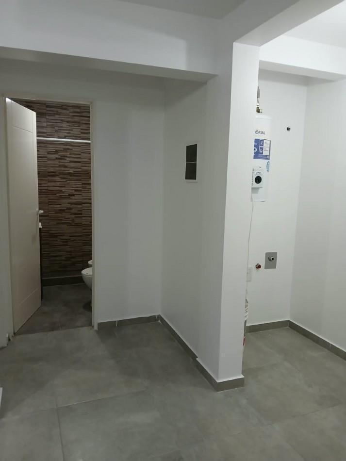 Foto de Dpto 2 amb con patio en pb. Apto credito. Excelente ubicacion: 25 de, imagen 2