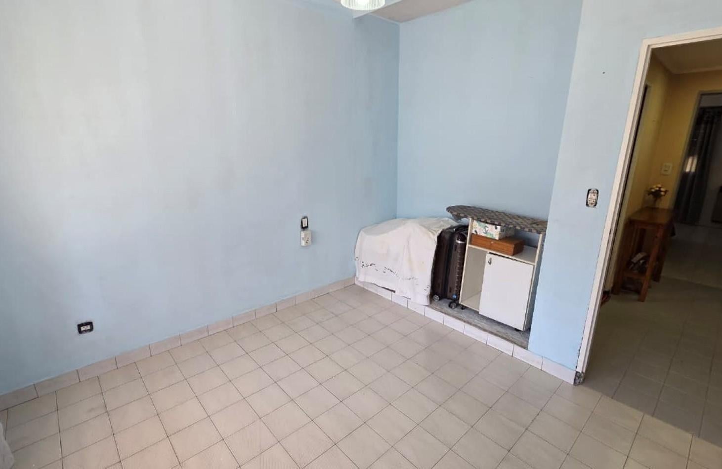 Foto de Excelente casa con parque, cochera e impecable dpto 2 amb. Ubicada en, imagen 5