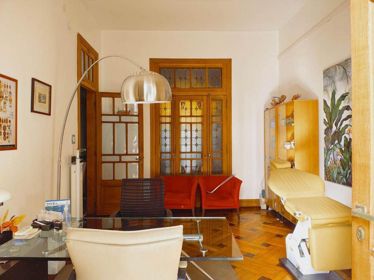 Hermosa Casa en Venta en Caballito, Apto Comercial 5