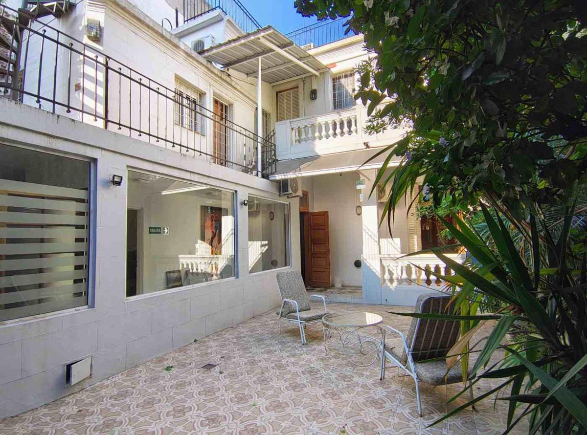 Hermosa Casa en Venta en Caballito, Apto Comercial 4