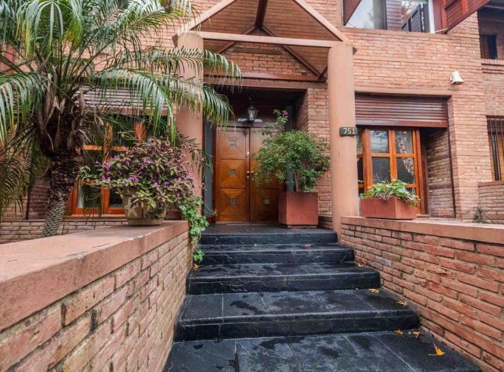 Venta Casa de 6 Ambientes, jardin,pileta,parrilla 3