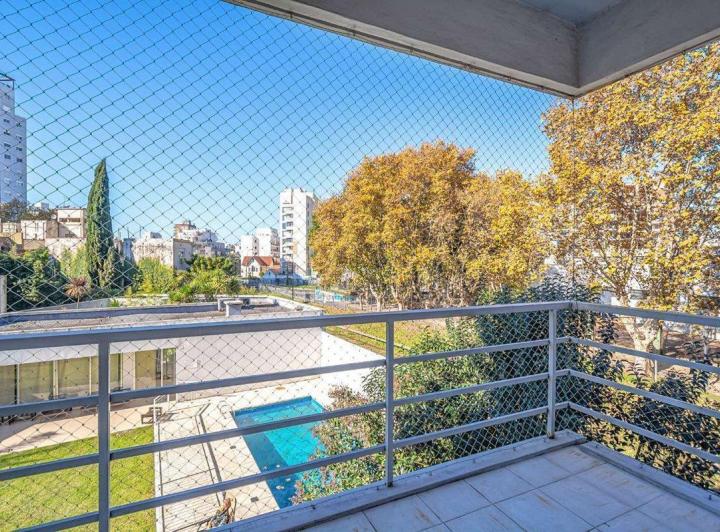 Alquiler anual 3 amb cochera y amenities Coghlan 1