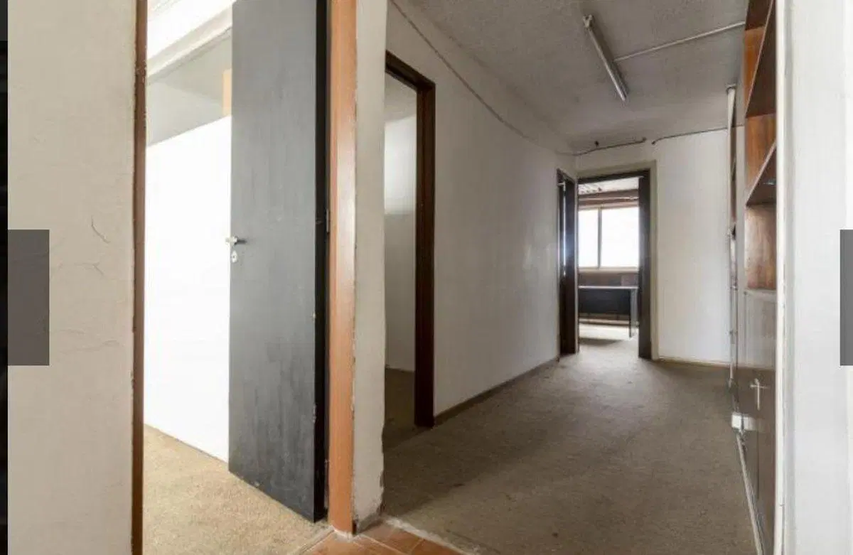 VENTA OFICINA SAN NICOLAS A RECICLAR PISO ALTO 2