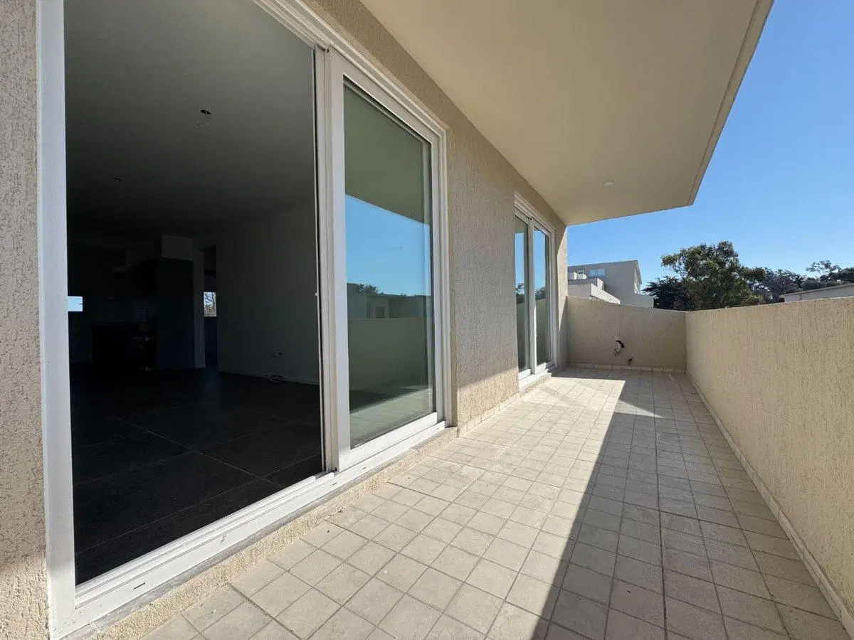 Dpto 3 amb en venta en Pilar c/balcón terraza 3