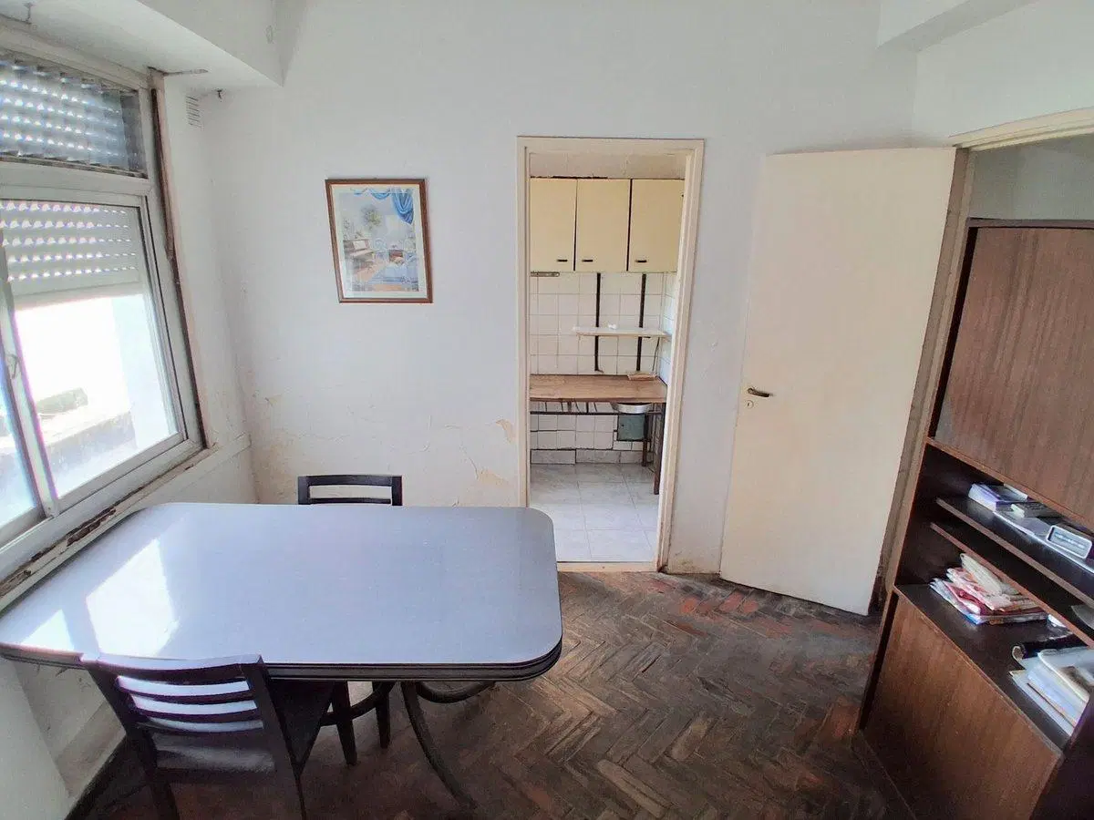 DEPARTAMENTO 3 AMB EN VENTA FLORES CON BALCON 3