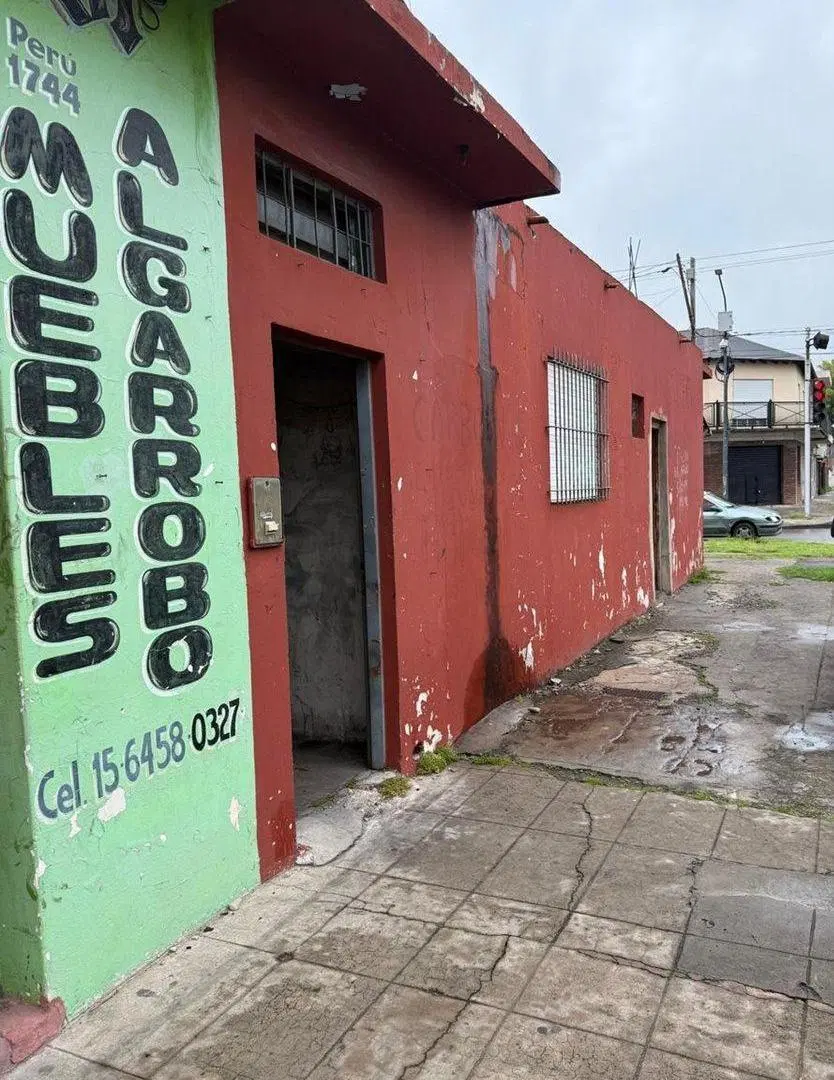 Casa en venta con locales comerciales en el Talar 2