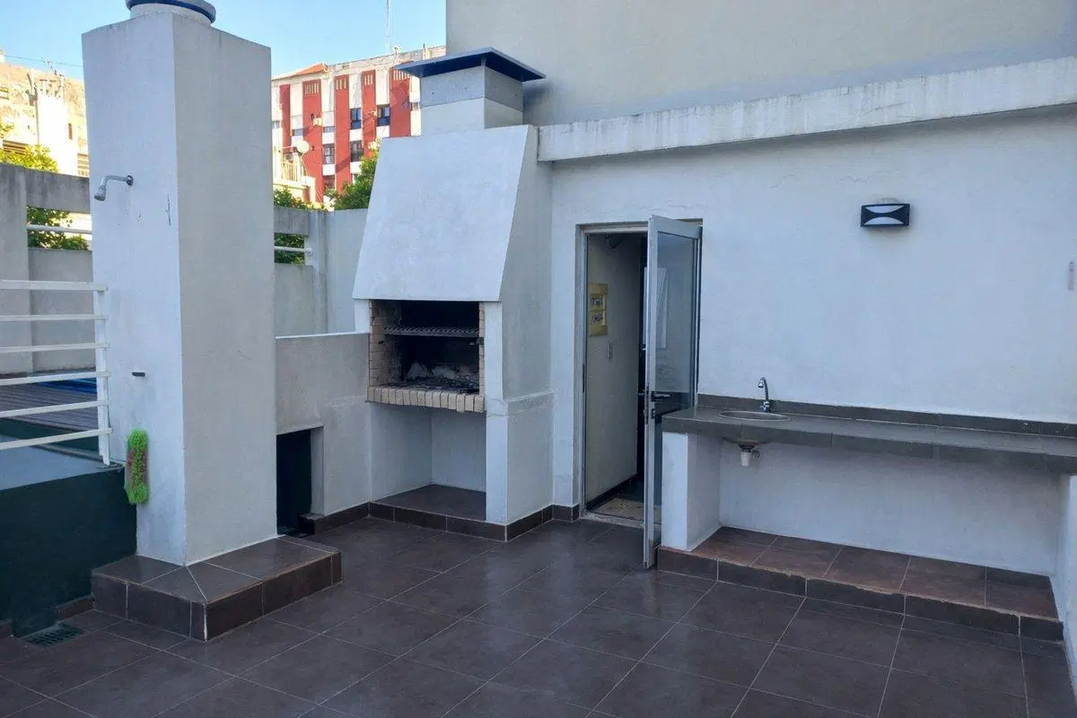 Monoambiente a la venta en Almagro,  con cochera. 2