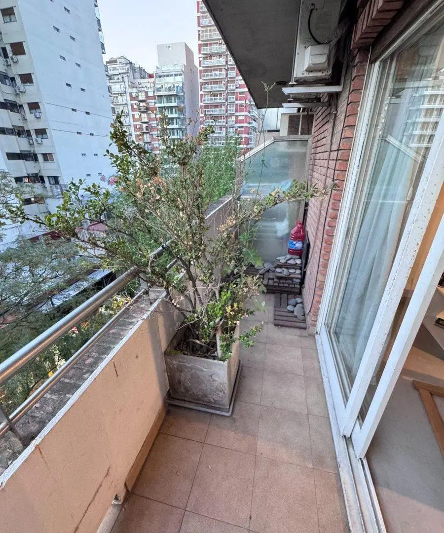 Monoambiente en venta en Colegiales al frente 4