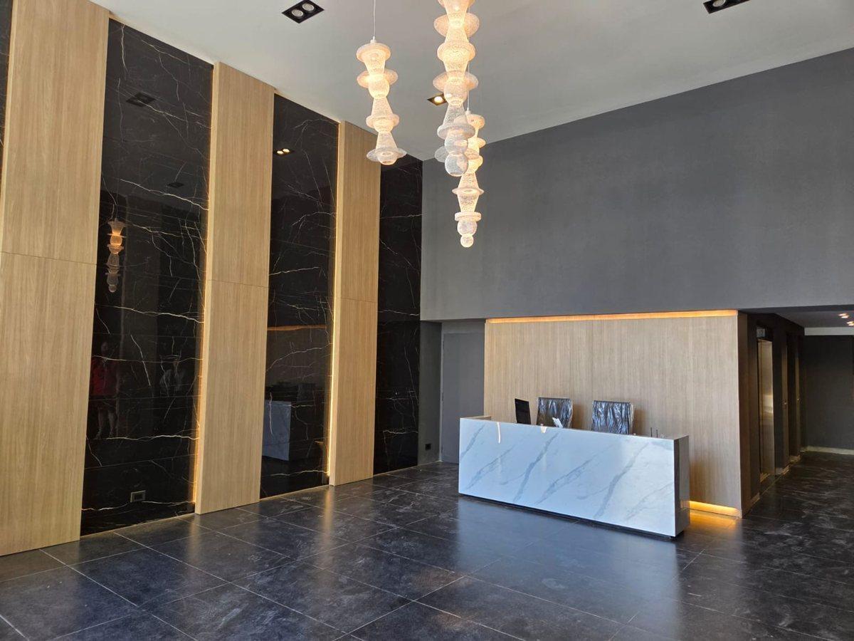 Venta 2 amb en Edificio MET AVENIDA piso alto