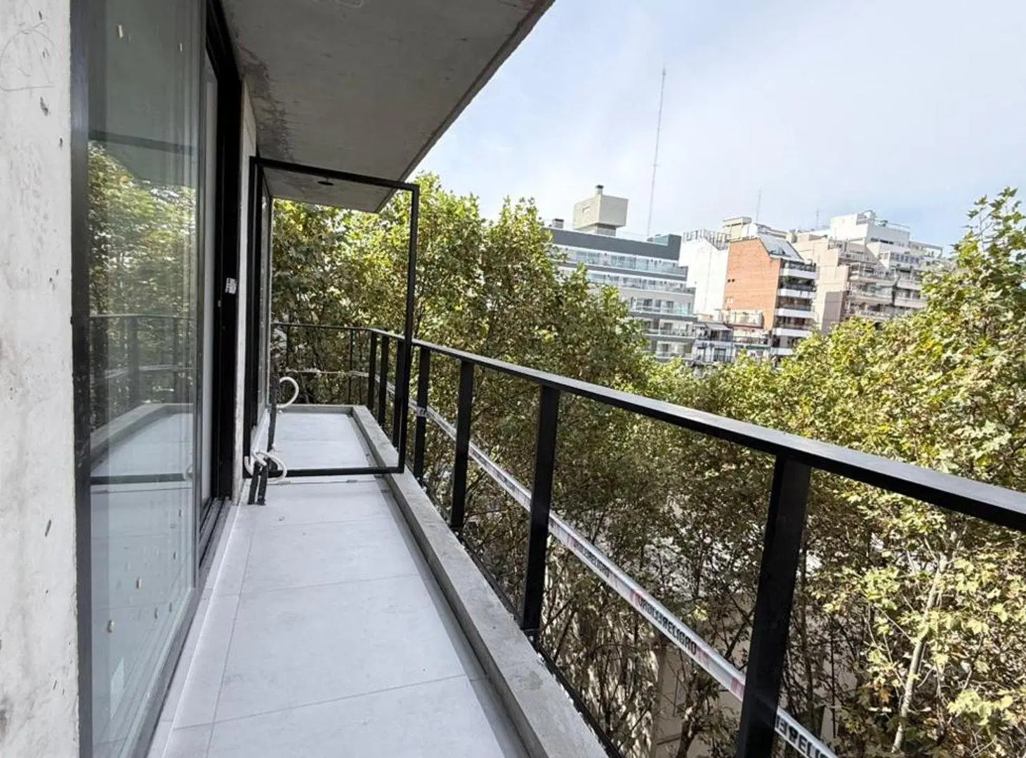 VENTA DEPTO 2 AMB CON  BALCON  FRENTE BELGRANO 5
