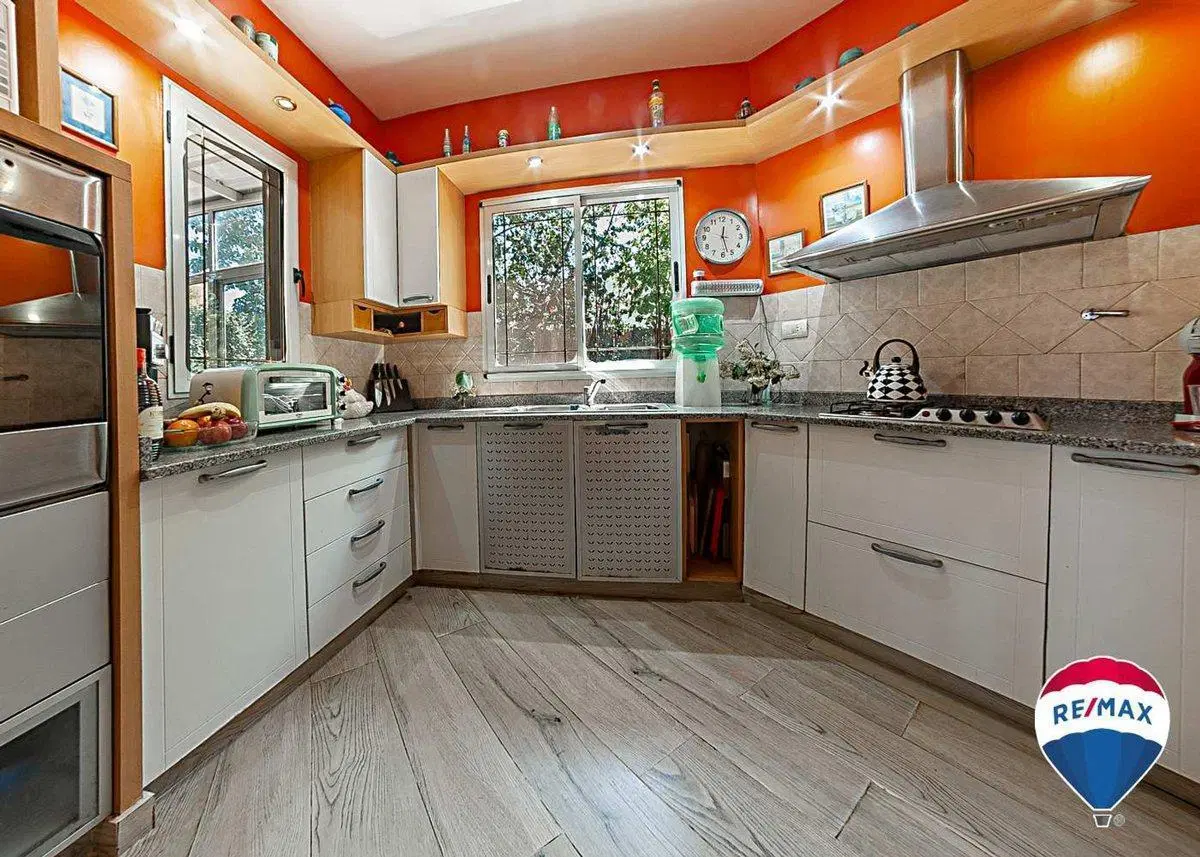 CASA 4 AMB EN VENTA EN GENERAL RODRIGUEZ PILETA 3