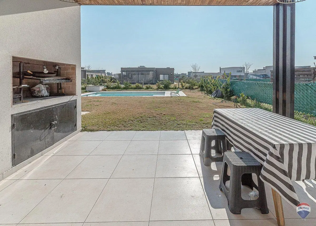 CASA 4 AMBIENTES VENTA SAN RAMON PILAR DEL ESTE 5