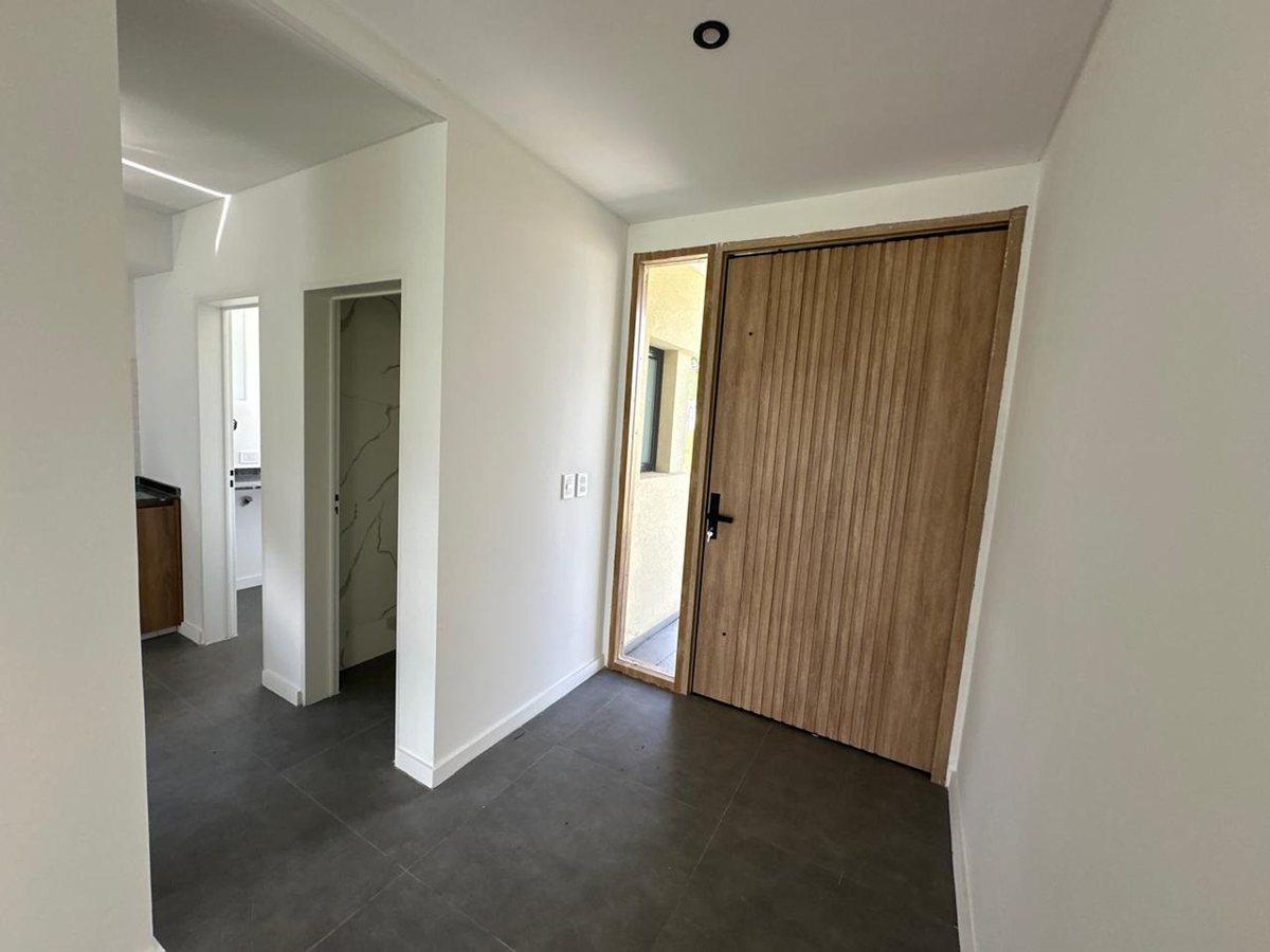 CASA A ESTRENAR PILAR DEL ESTE BARRIO SANTA SOFIA