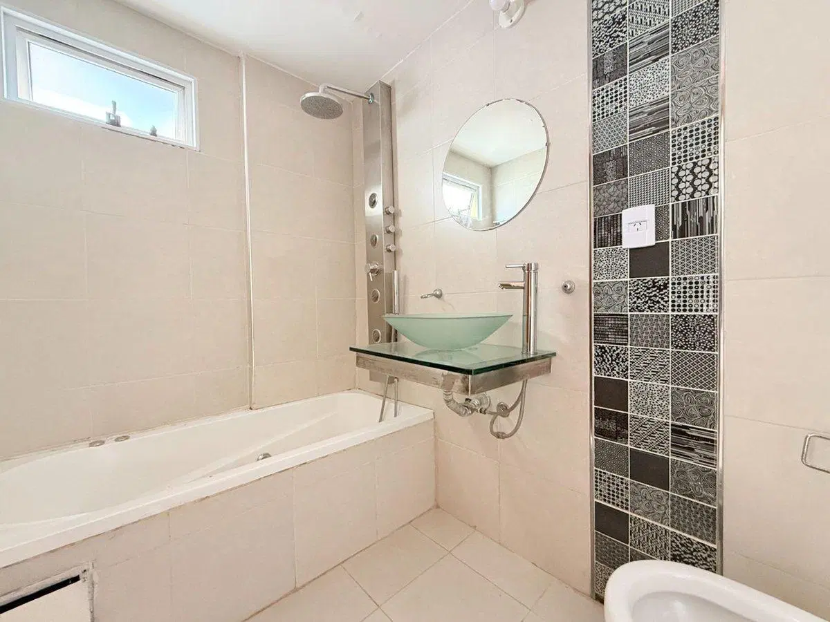 VENTA DEPARTAMENTO CON PATIO EN CABALLITO 2