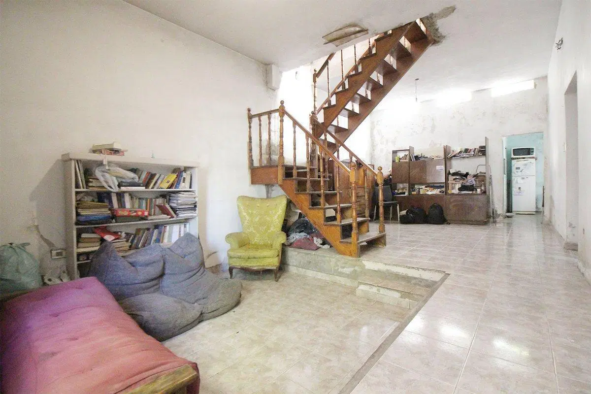 CASA 5 AMB CON GRAN JARDÍN Y PILETA LOTE PROPIO 4