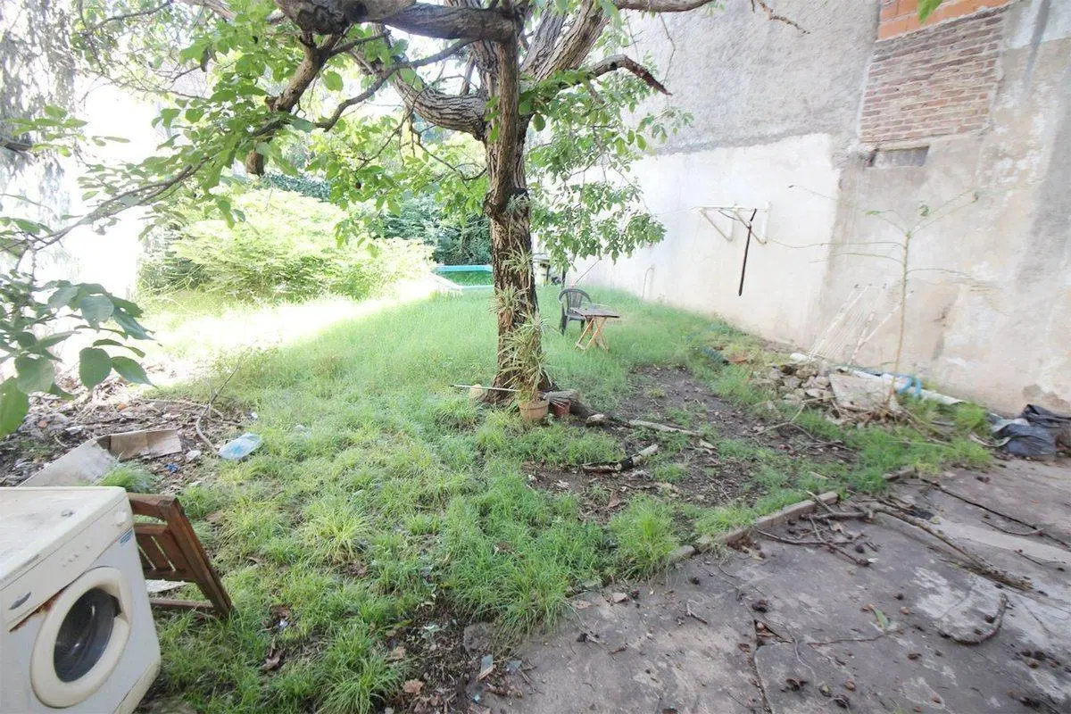 CASA 5 AMB CON GRAN JARDÍN Y PILETA LOTE PROPIO 5