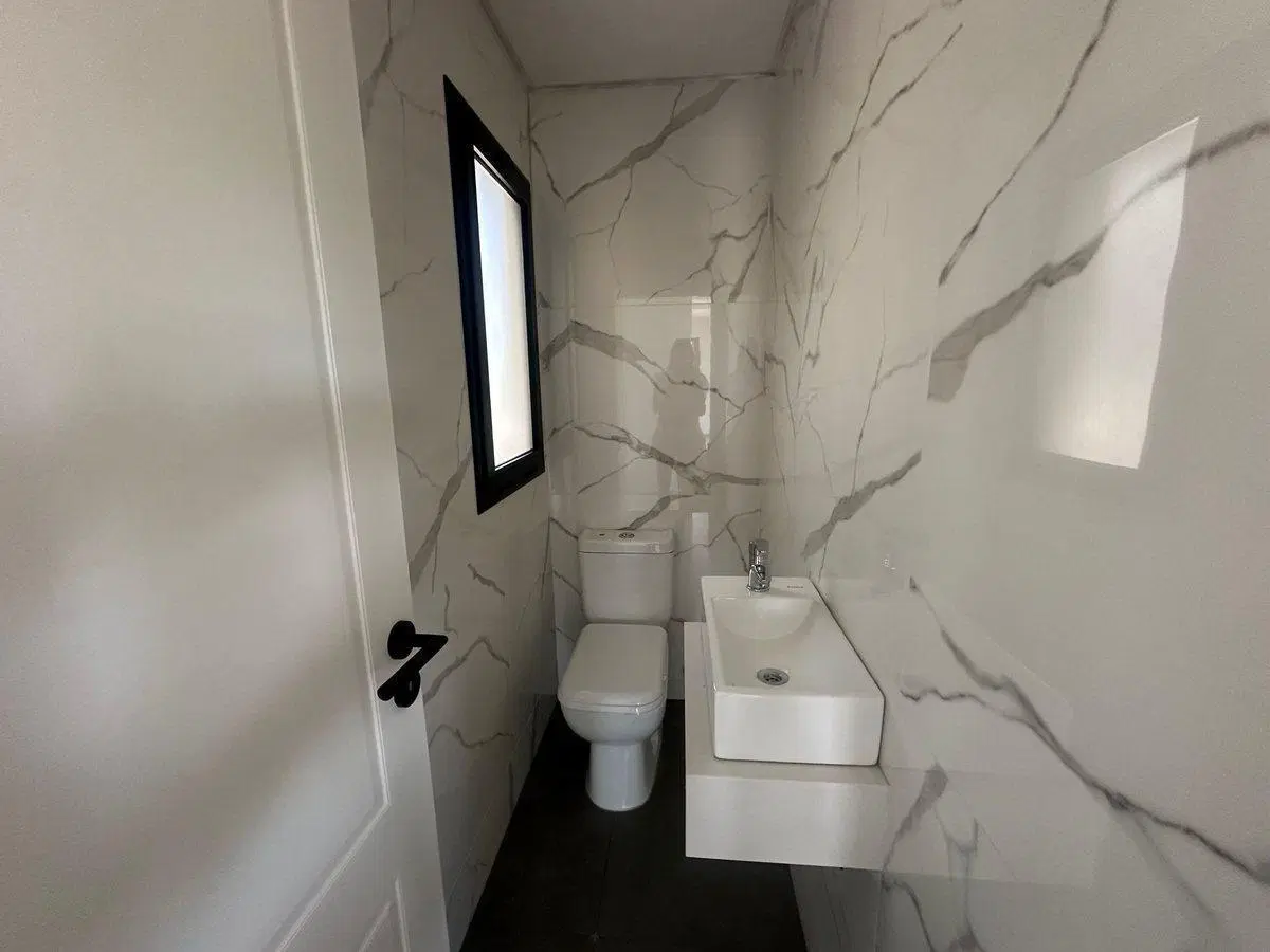 VENTA CASA A ESTRENAR SANTA SOFIA 4 AMBIENTES 4