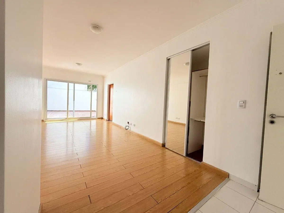 VENTA DEPARTAMENTO CON PATIO EN CABALLITO 5