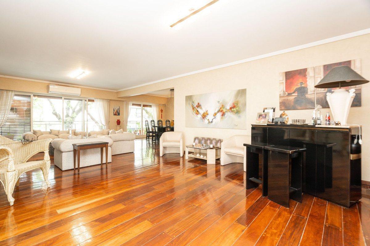 VENTA Piso 6 ambientes, 3 cochera Belgrano R