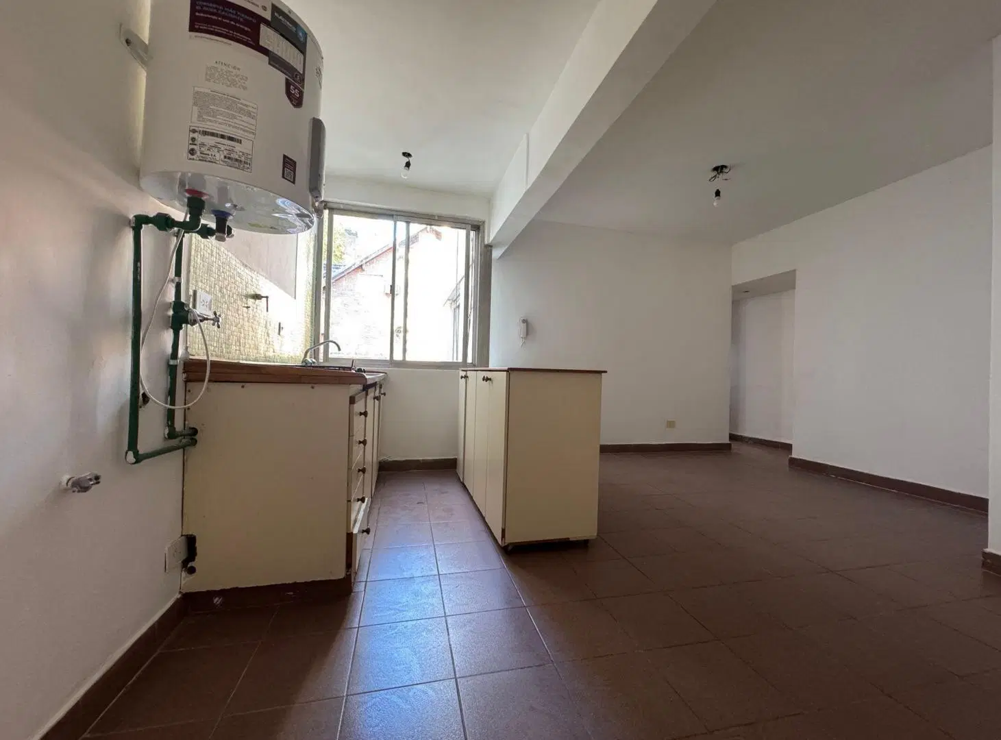Dpto 2 amb en venta Vicente Lopez 1ºpiso escalera 5