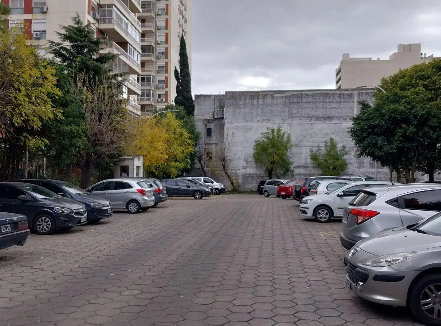 Departamento 4 ambientes en venta en Wilde 4