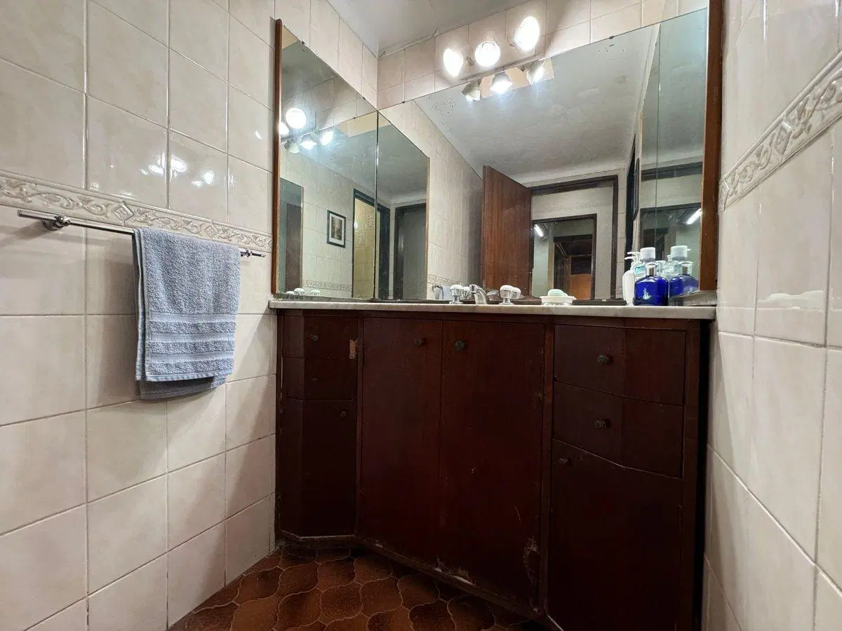 Casa 4 amb en venta en Castelar c/jardin-pileta 4