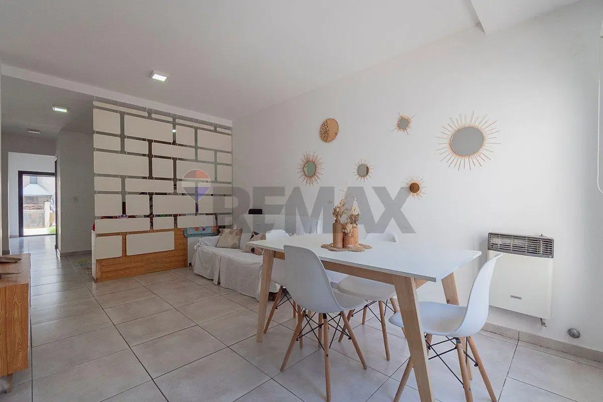 Venta Duplex 3 amb c cochera y jardin. V Luzuriaga 3