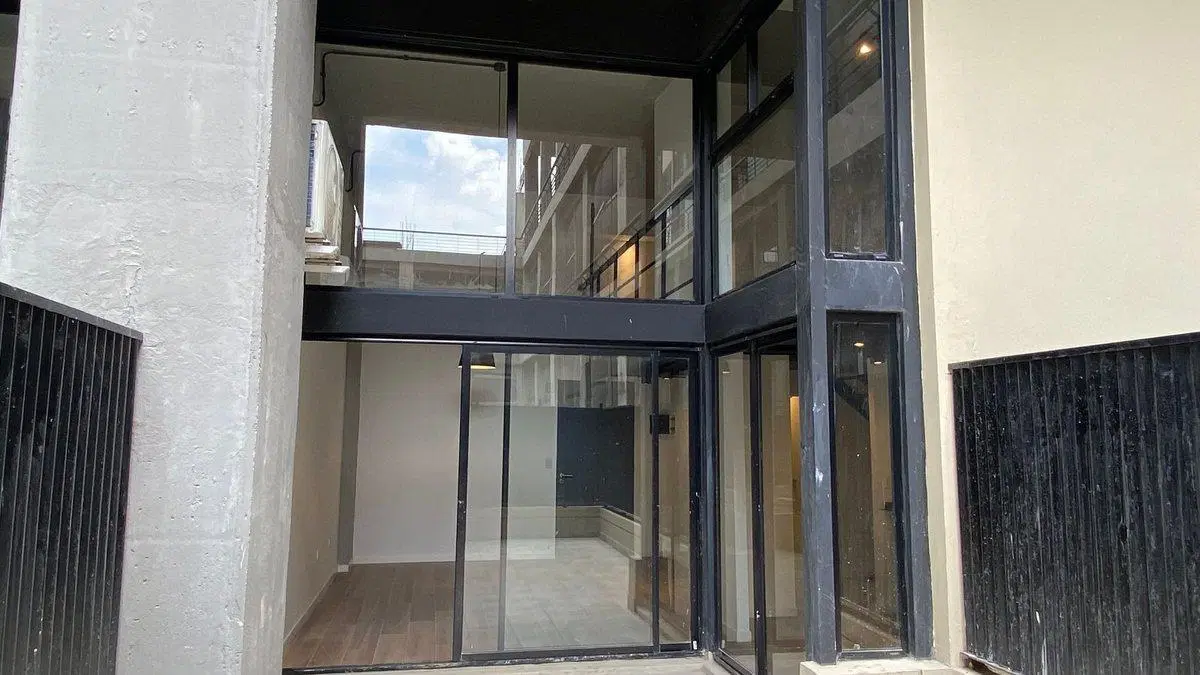 Departamento duplex en venta en La Boca con patio 4