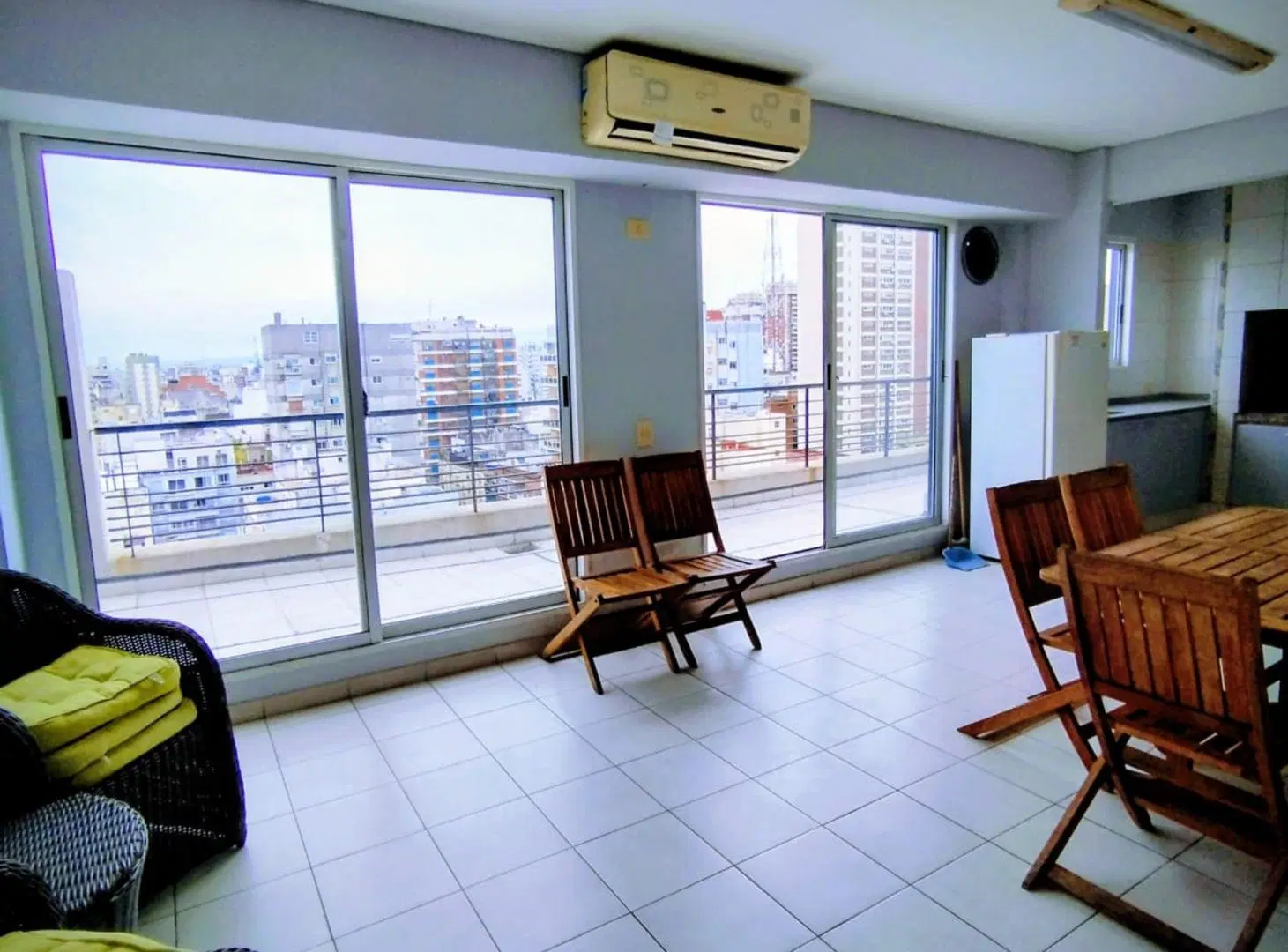Semipiso de tres ambientes muy luminoso 4