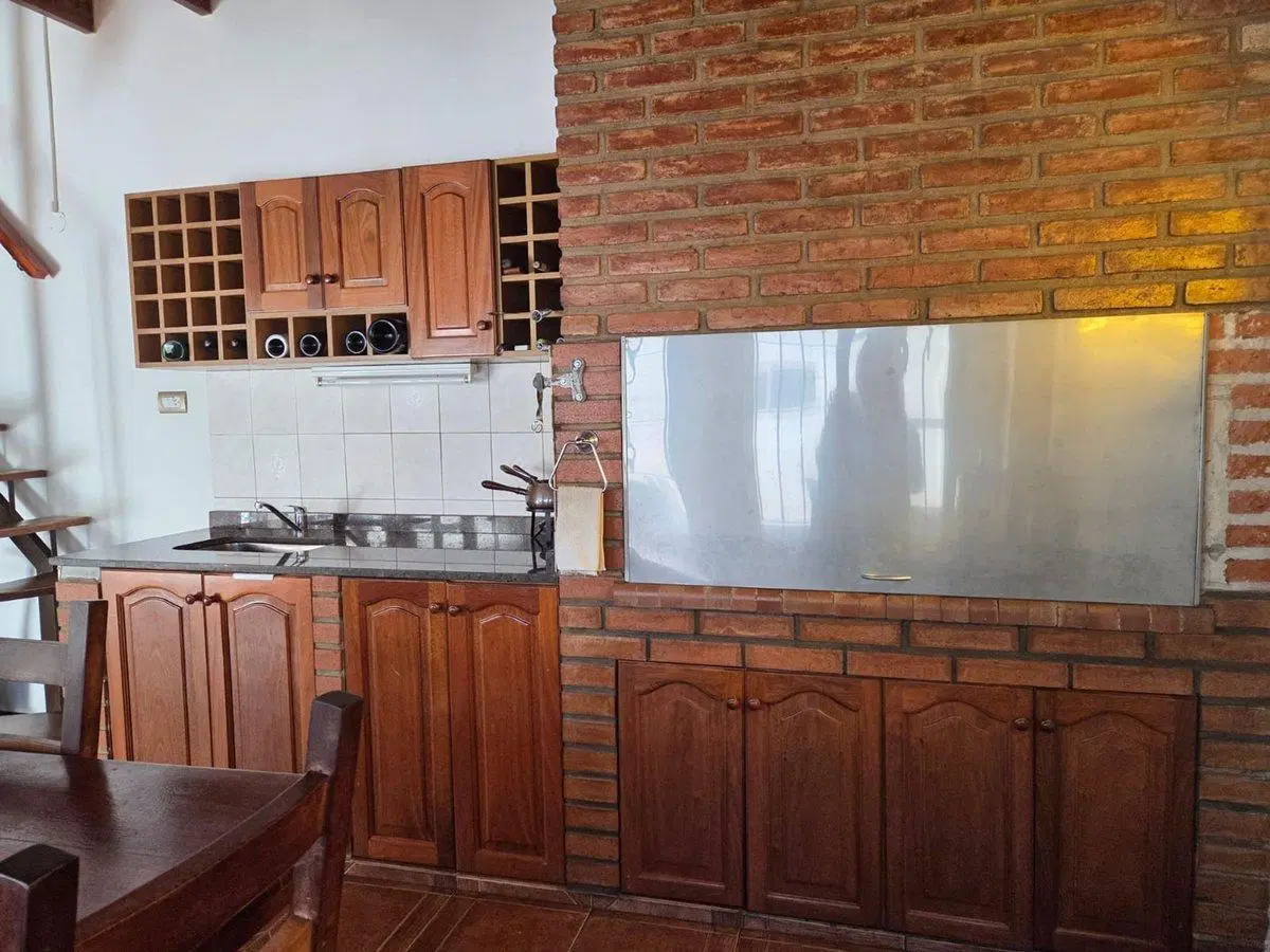 Venta casa 6 ambientes en Haedo 2