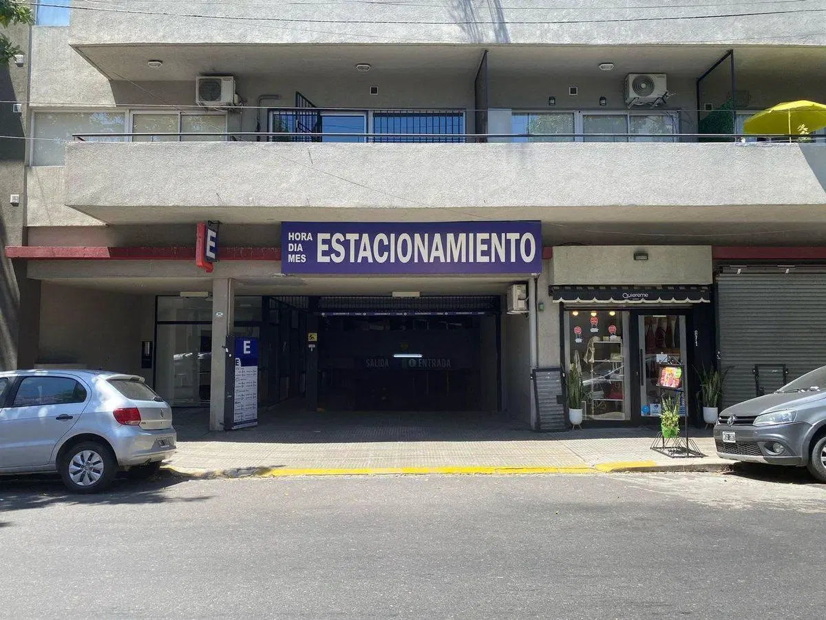 Venta de cochera fija Recoleta 3