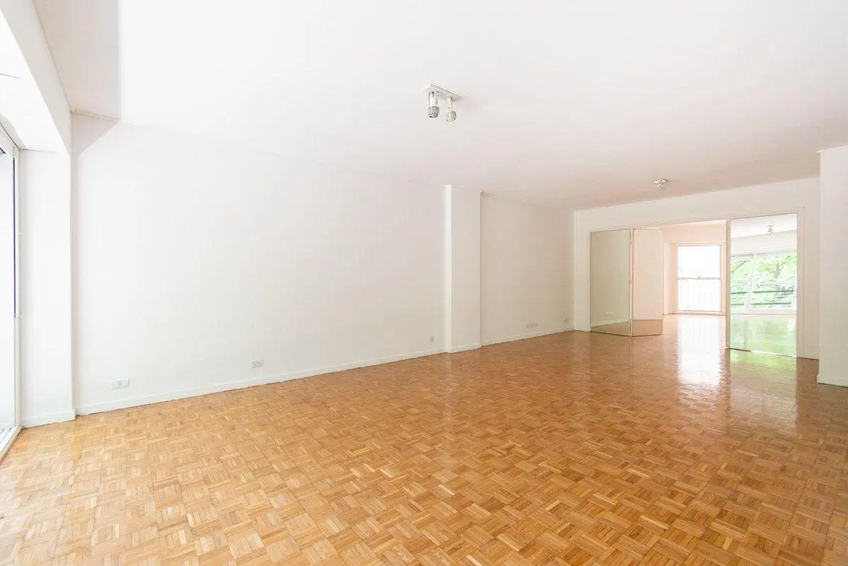 Piso 5 amb. c/ depend. - Cochera - Baulera 4