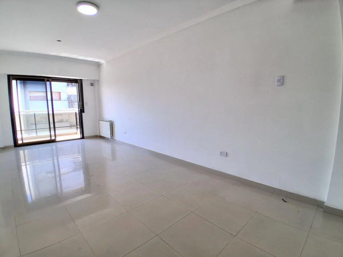 DEPTO VENTA 3 AMBIENTES AVELLANEDA C/GUARDACOCHE 5
