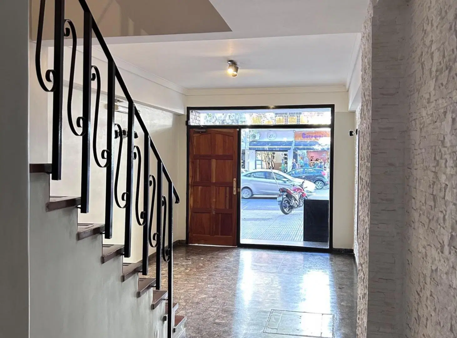 VENTA DEPTO 3 AMB CON DEPENDECIA Y BALCON AL FRENT 5
