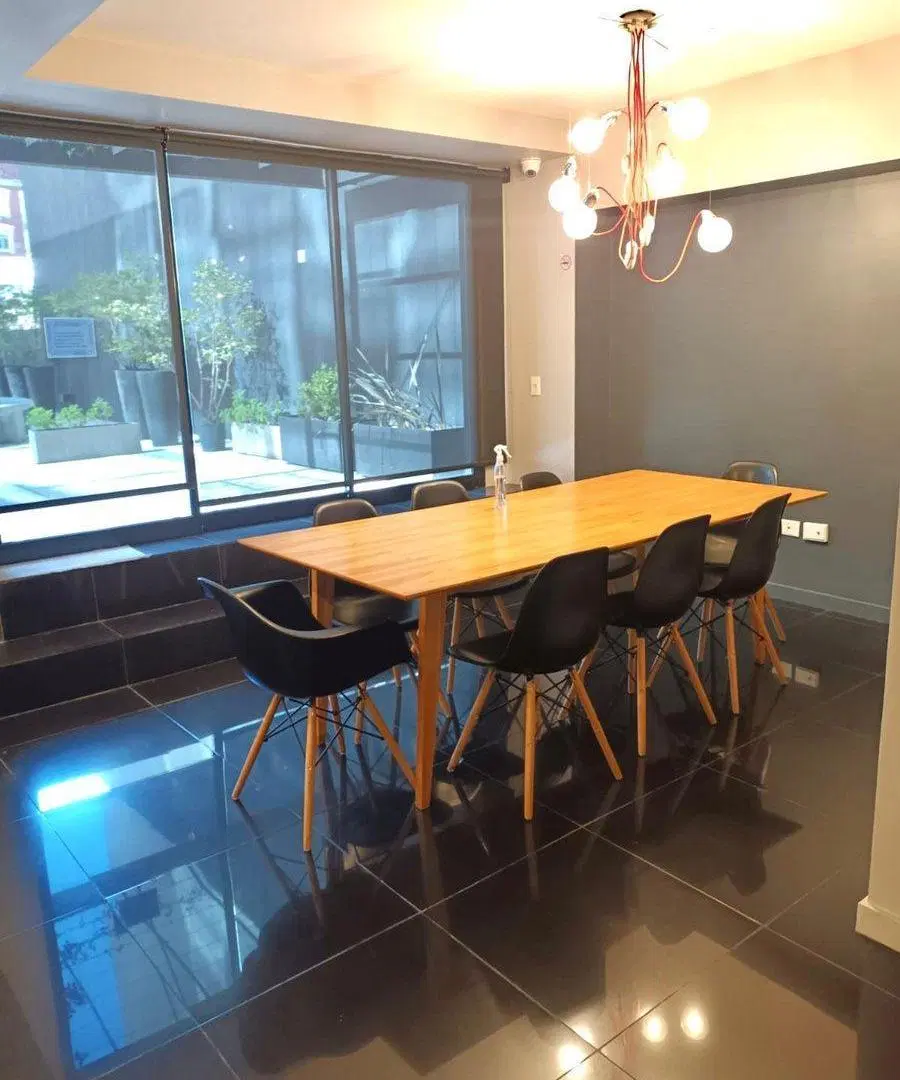 VENTA OFICINA TRIBUNALES CON AMENITIES CON RENTA 5