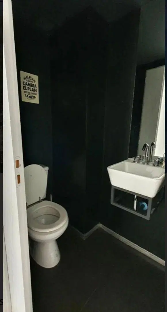 VENTA OFICINA TRIBUNALES CON AMENITIES CON RENTA 4