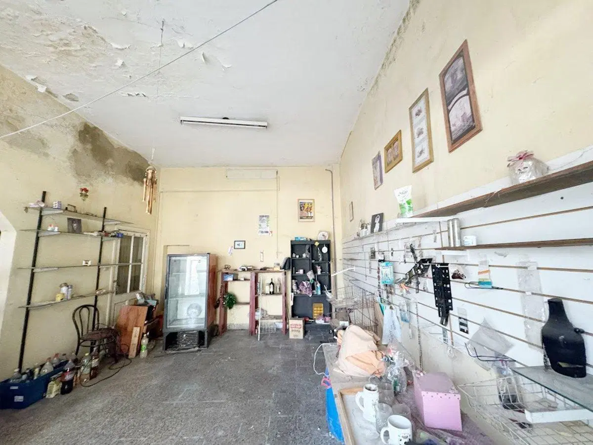 VENTA CASA MULTIFAMILIAR A REFACCIONAR LA TABLADA 3