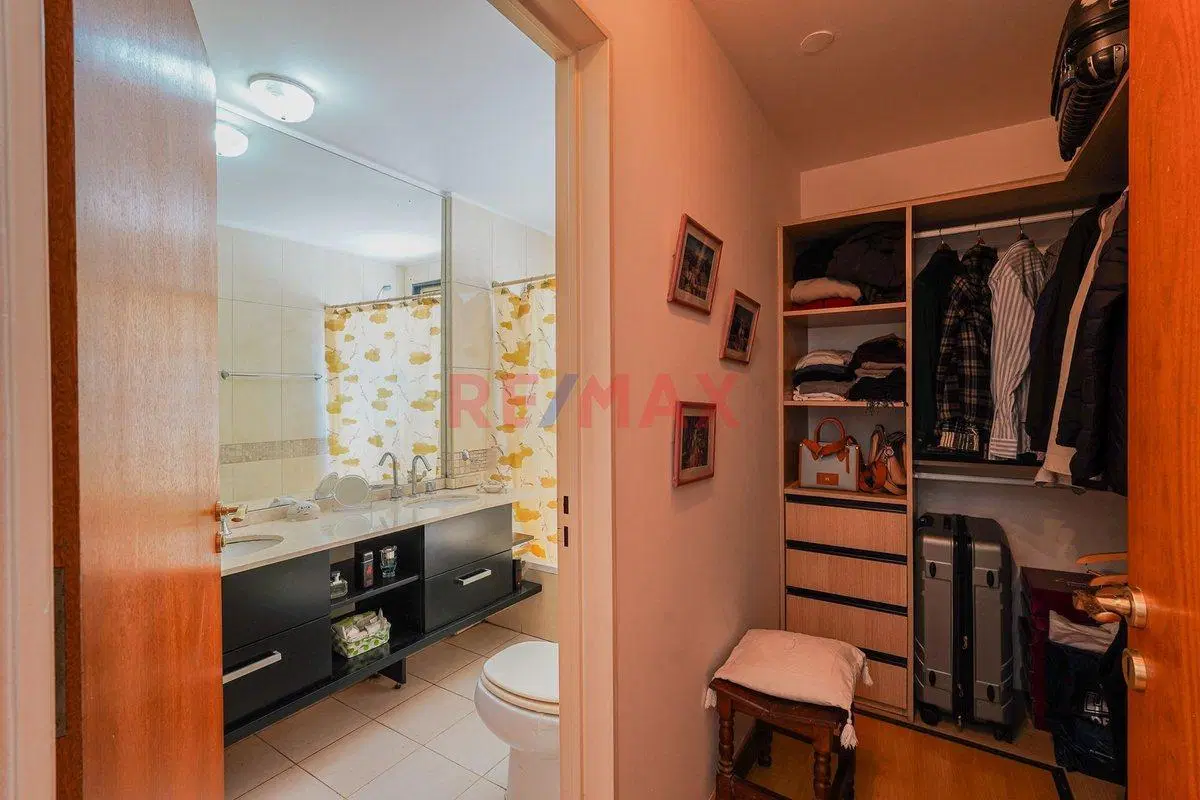DEPARTAMENTO 4 AMBIENTES CON COCHERA A LA VENTA 4