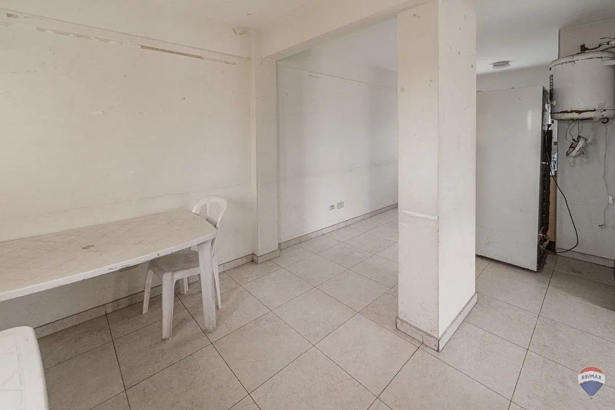 venta departamento 2 ambientes  cochera/baulera 3