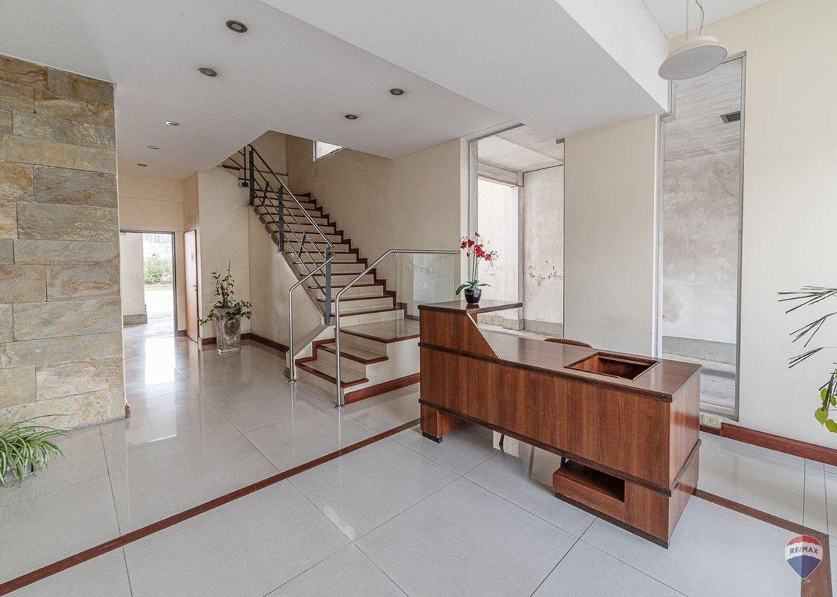 venta departamento 2 ambientes cochera/baulera