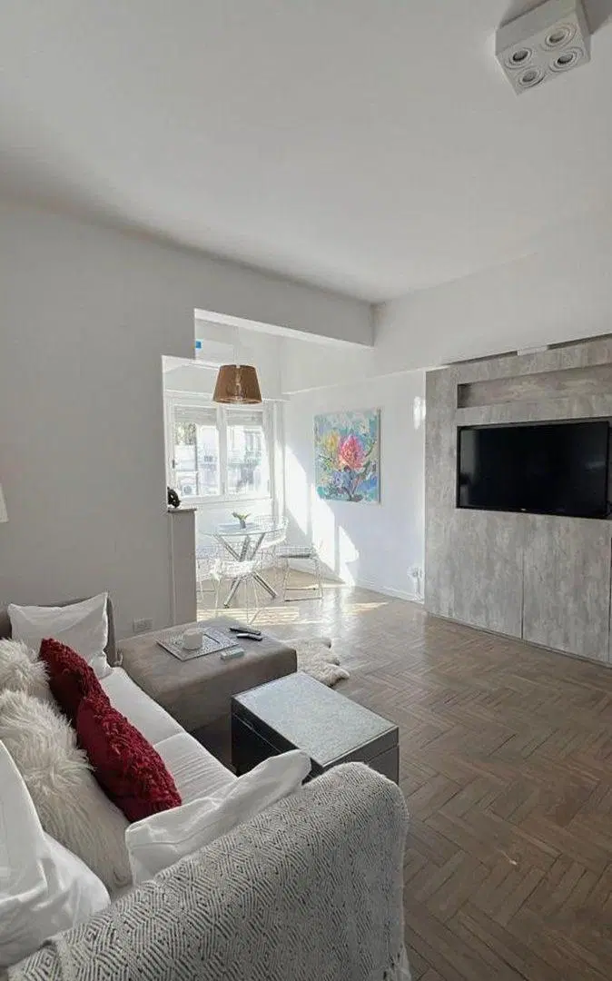 Dpto en venta tres amb/balcón Palermo 3