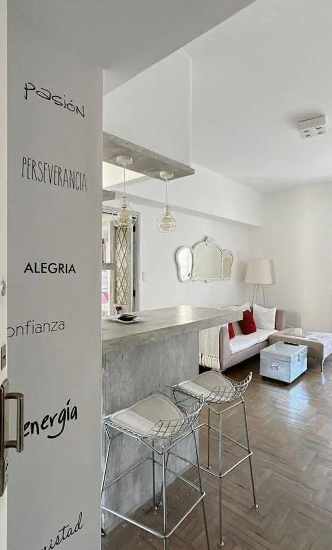 Dpto en venta tres amb/balcón Palermo 2