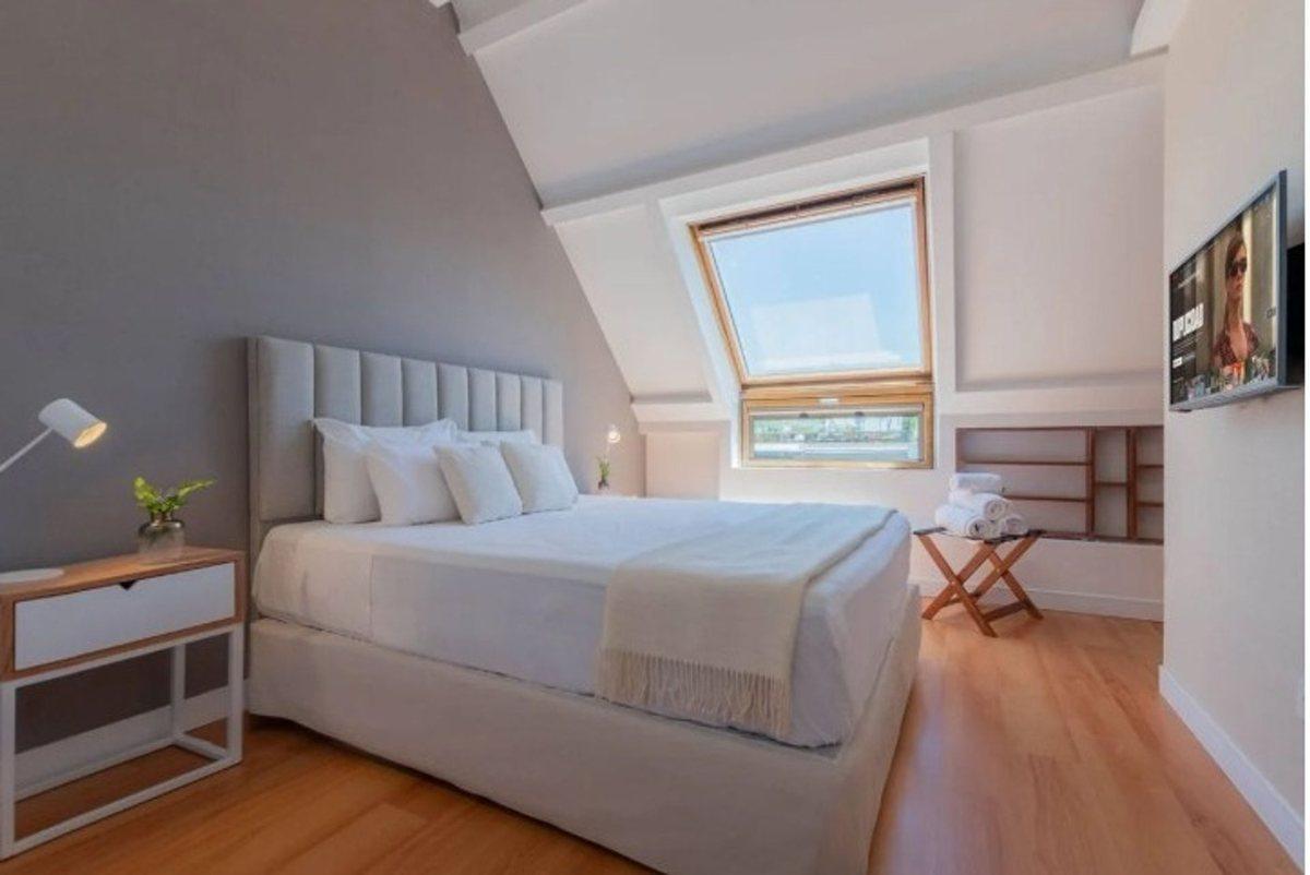VENTA DUPLEX 2 AMB CON COCHERA PUERTO MADERO