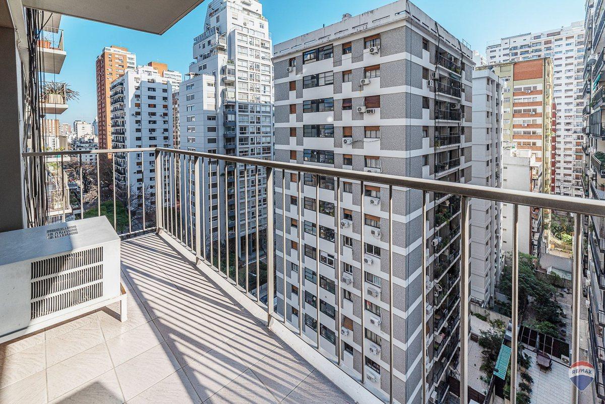 VENTA SEMIPISO BELGRANO 4 AMB DEPENDENCIA COCHERA