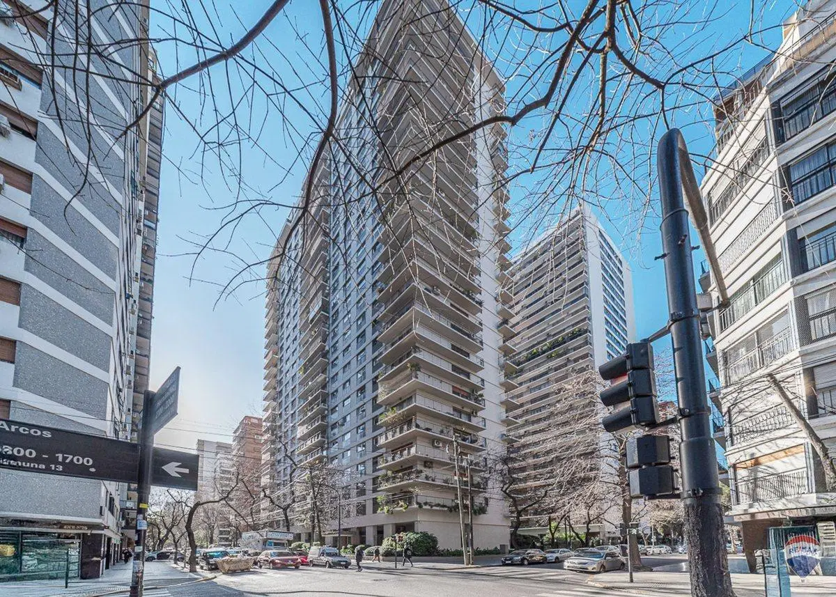 VENTA SEMIPISO BELGRANO 4 AMB DEPENDENCIA COCHERA 3