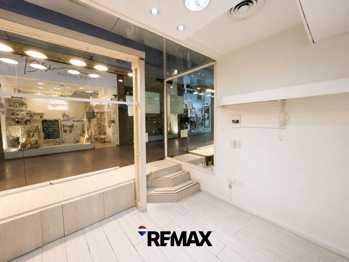 VENTA LOCAL EN GALERIA ACOYTE CABALLITO