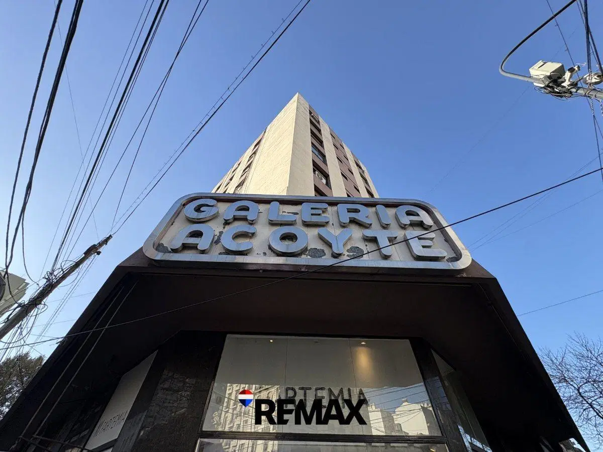VENTA LOCAL EN GALERIA ACOYTE CABALLITO 3